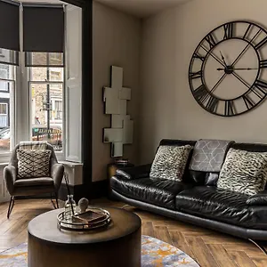https://apartment-unique.yorkshirehotels.net