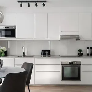 https://apt-beautiful-central.find-stockholm-hotels.com
